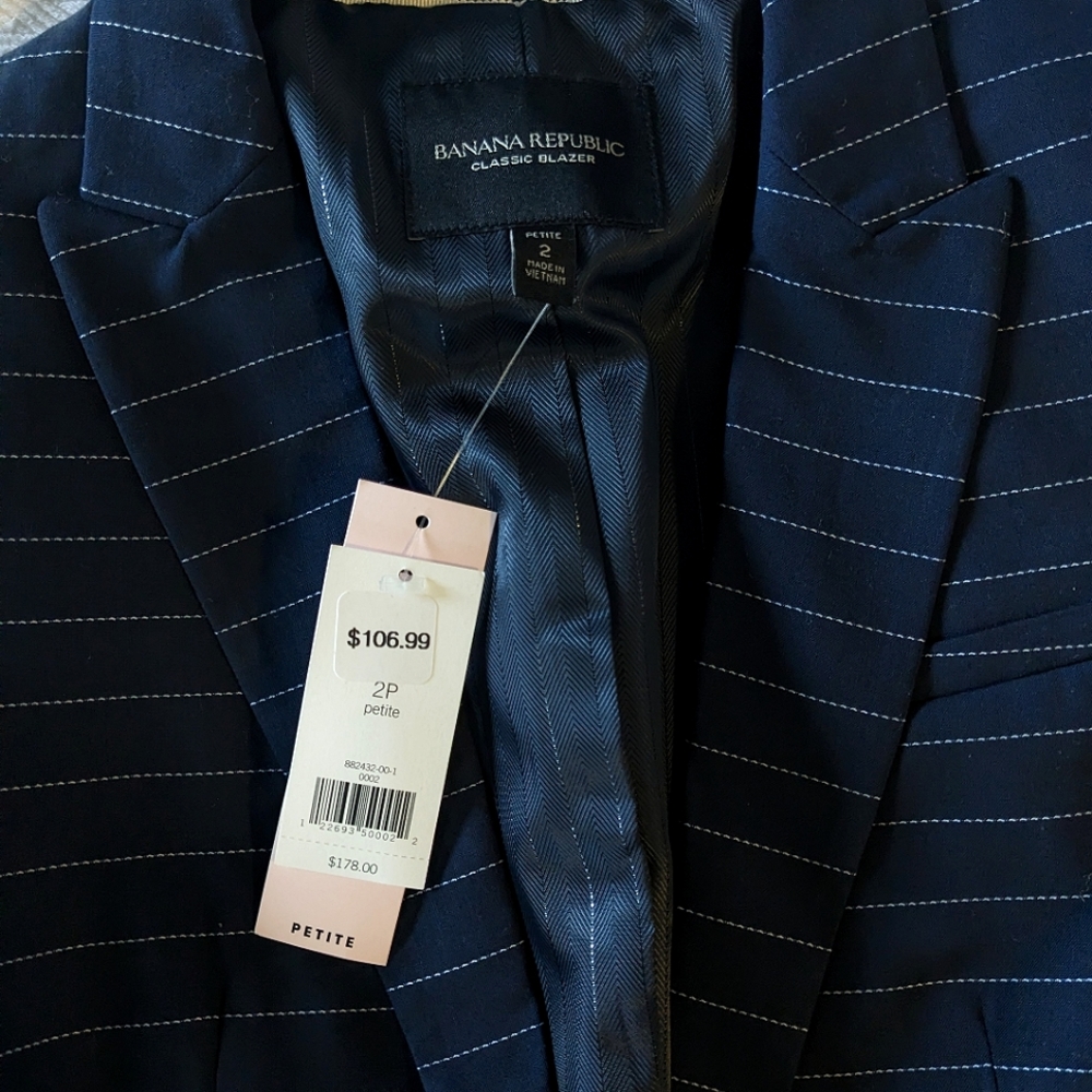 Banana Republic navy blue pinstripe blazer